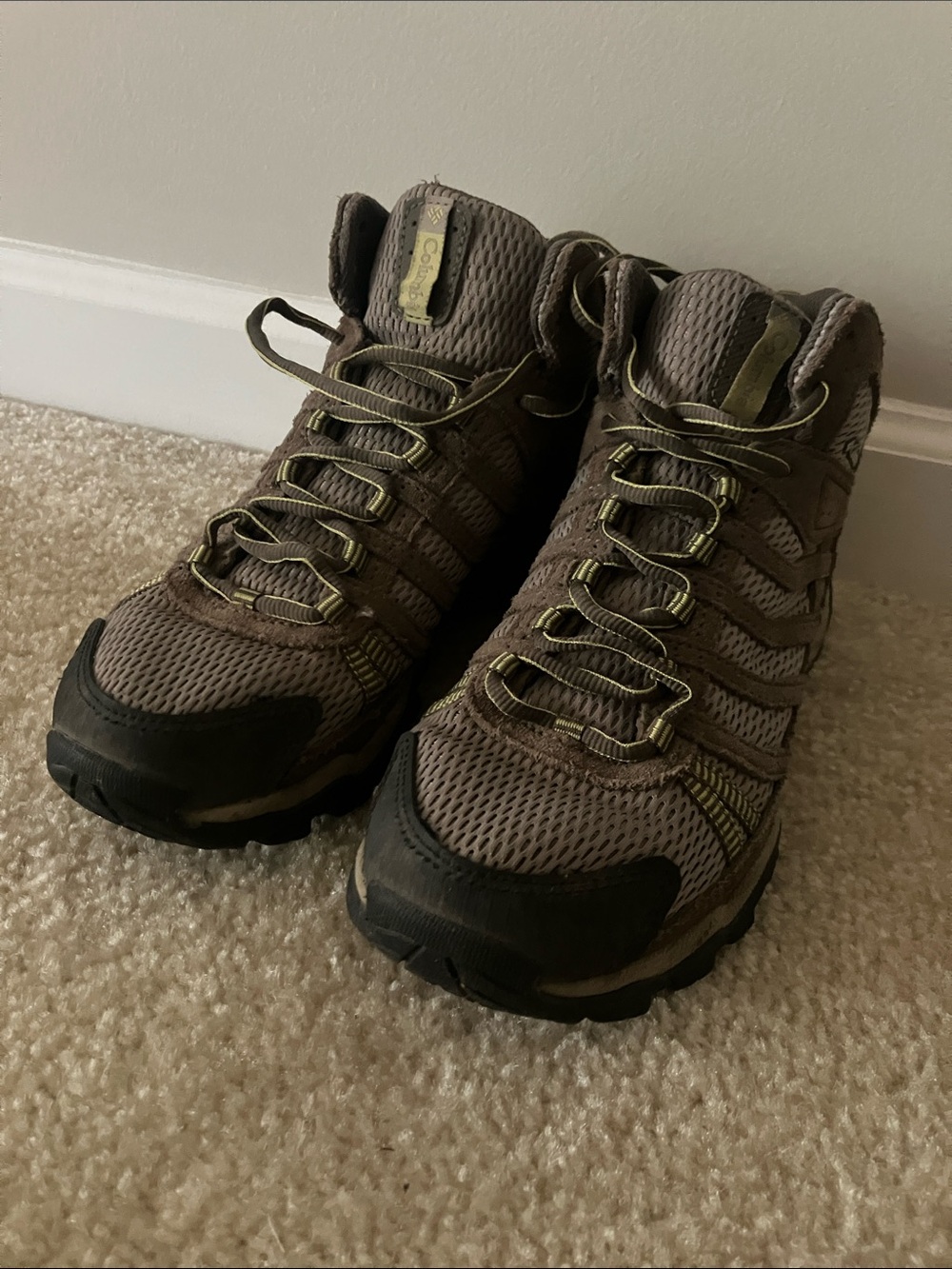 Columbia Men's Brown and Olive Trail Boots